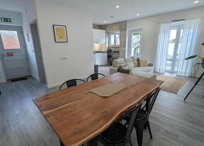 Golligo Apartments